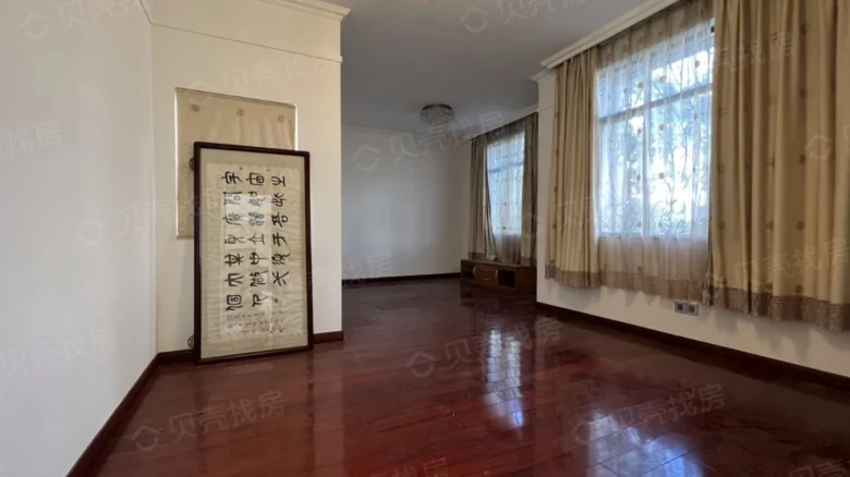 Sanzheng Wohongshan - View 3