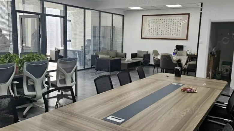 Lanzhou Central Office Building - View 2