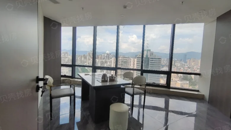 Phoenix Soaring Grand Mansion - View 1