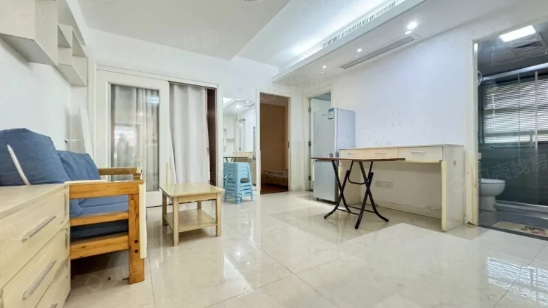 Crown Tower Grand Pavilion Premier Seal - View 1