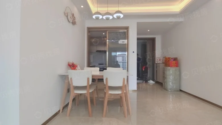 Sanya Yshanhu - View 3