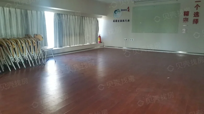 Wealth Center - View 3