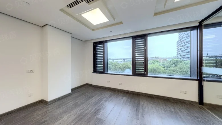 Approval Center - View 4