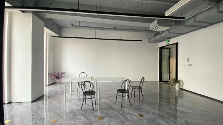 Qingtie Huaruancheng Commercial District - View 3