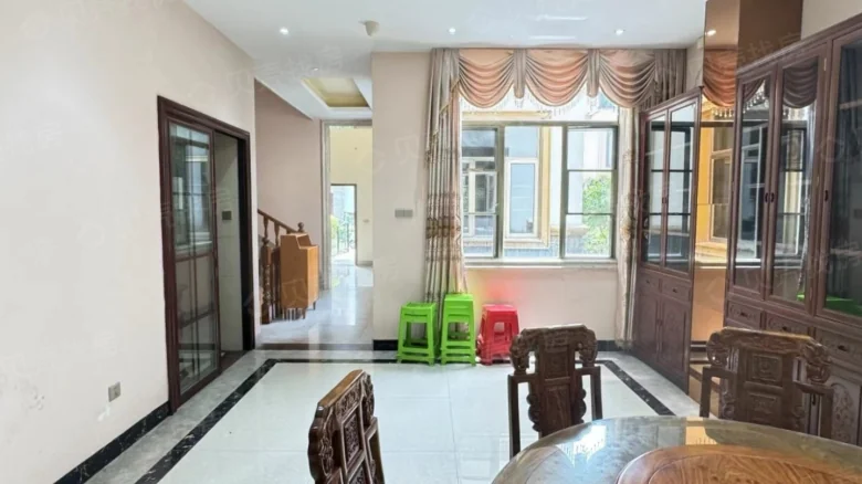 Kaisa Emperor Central Vista - View 3