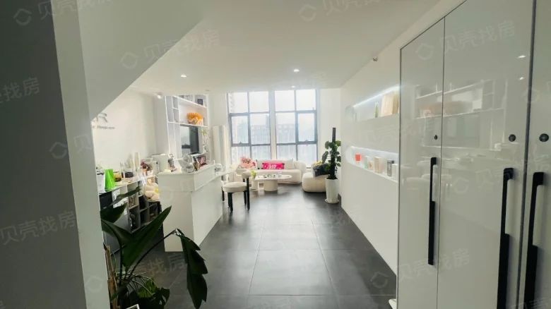 Lanzhou Zhongtianjian Plaza - View 1