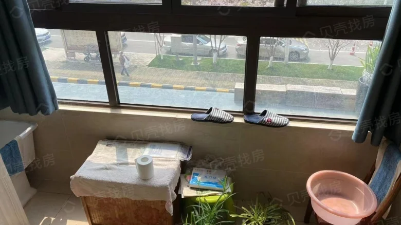 Yunlin Life Apartment - View 1