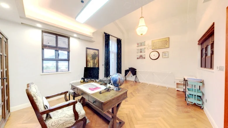 Fengtai Oak Tree Valley Creek - View 2