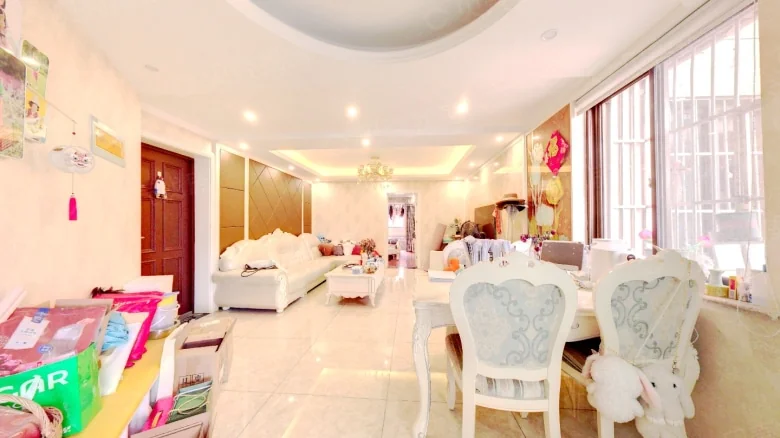 Kuanglu Road - View 1