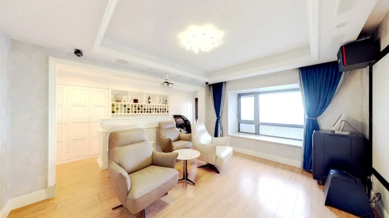 Silver City Jingliang He - View 1