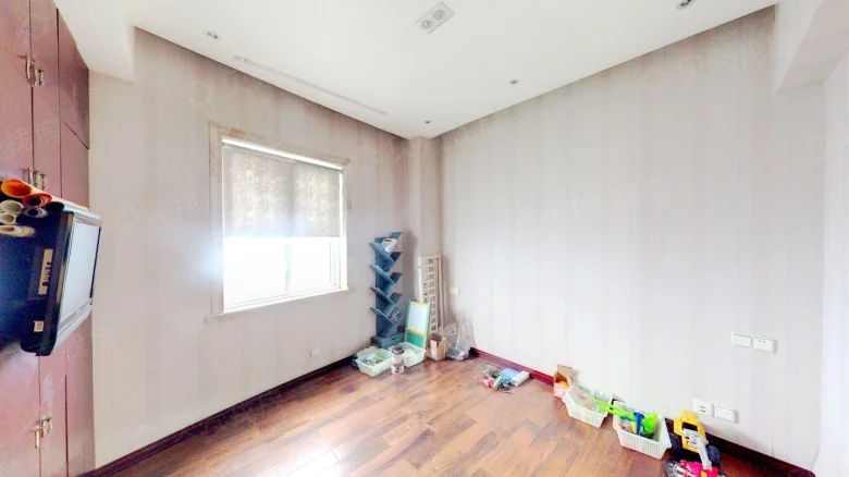 Snowscape Apartment - View 1