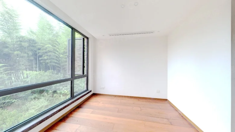 Wufeng Mountain Maple Grove Retreat - View 2