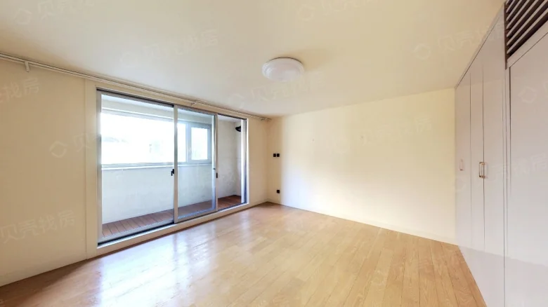 Luxuriant Qing Lakefront Garden, West Area - View 1