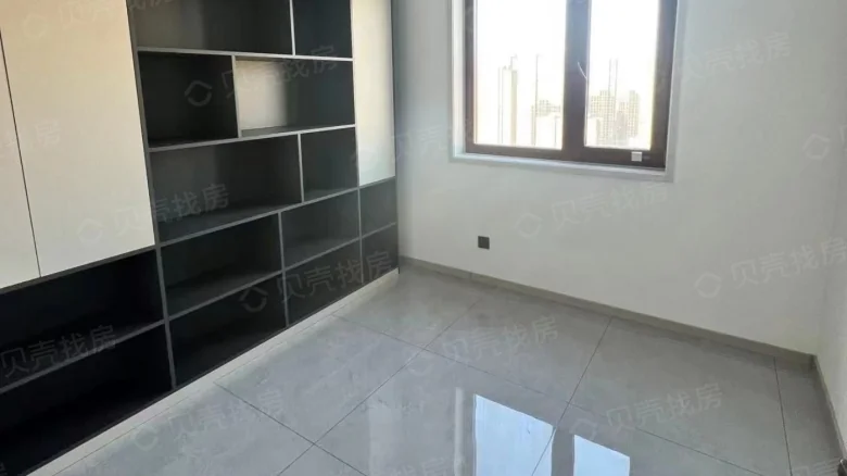 High Tech Jun Garden - View 1