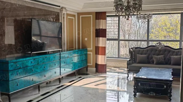 Lushang Shoufu - View 3