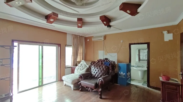 Dongfang Golf Villa Phase I - View 1