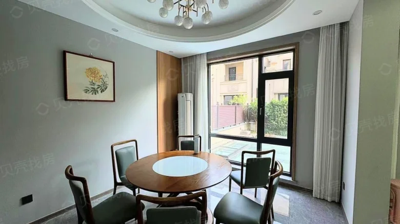 Lakeshore Twin Pearls Original Residence - View 1