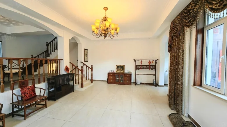 Forest View Mansion Village - View 1