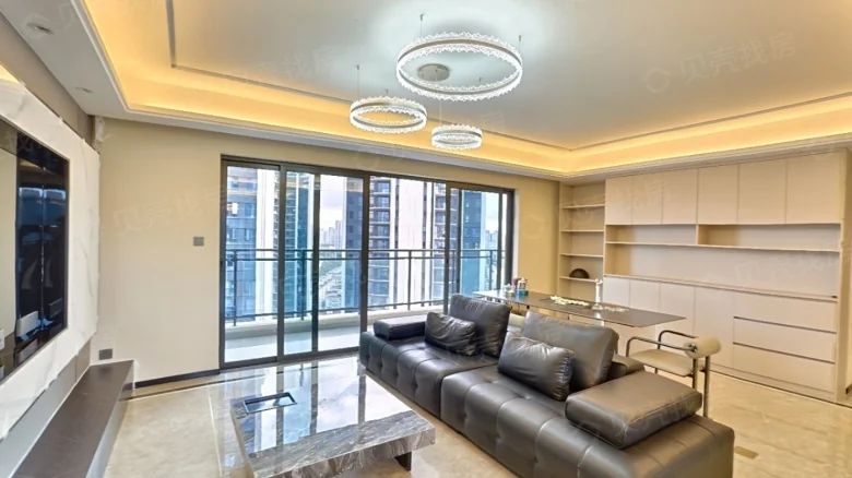 Cloud and Center - View 2