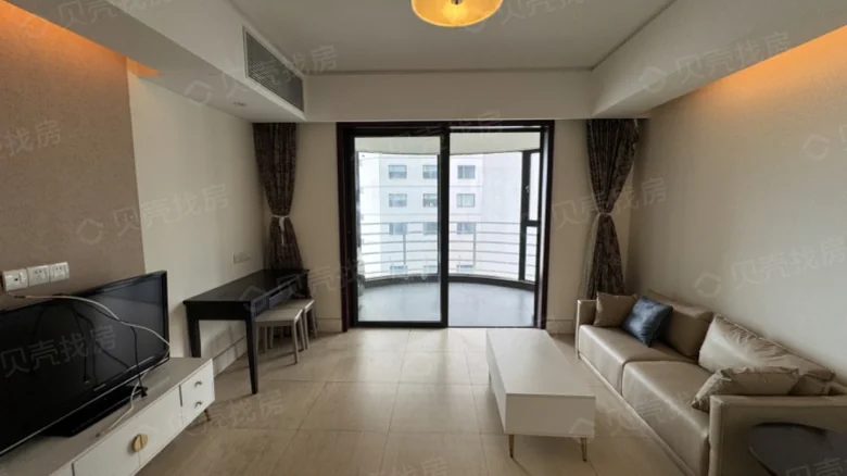 Bao Hua Seaside Apartment - View 1