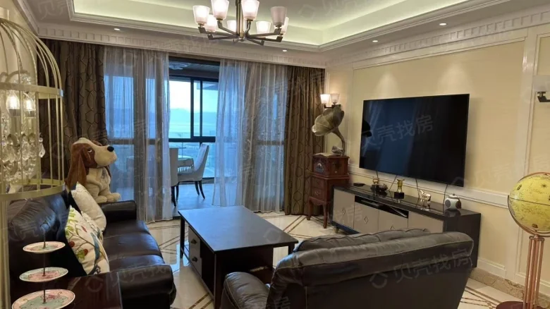 Peninsula Villa - View 2