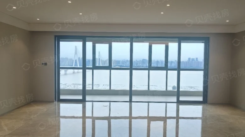 Renaissance Riverside Garden - View 1