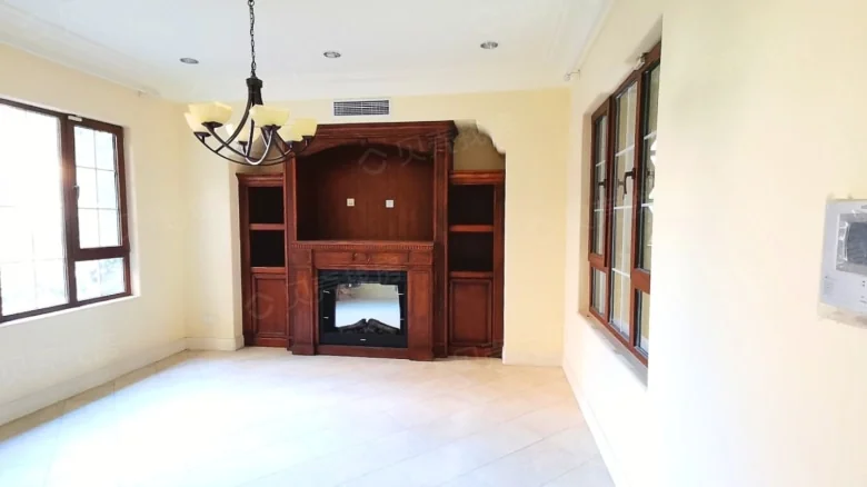 Napa Bay Water Estate - View 3