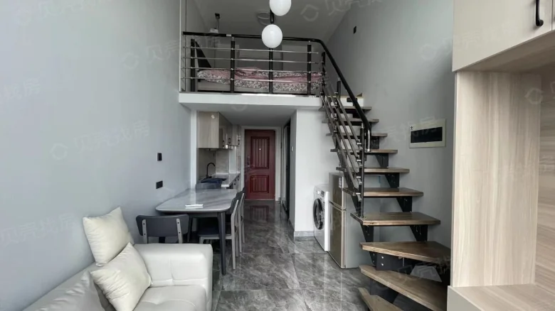 Middle East Red Street - View 1