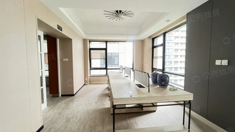 Lavender Information Apartment - View 5