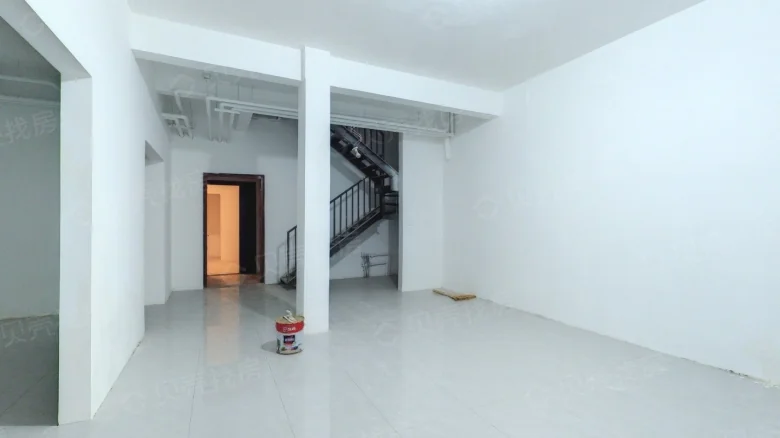 V7 Nine Rooms Hall - View 3