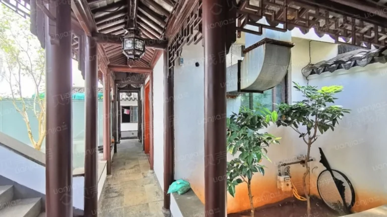 South City Mansion - View 6