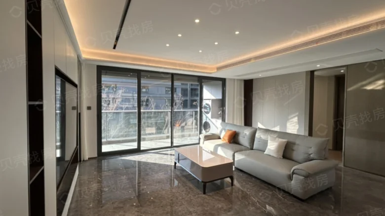 Green Town Dawn Breeze Moon Seal - View 1