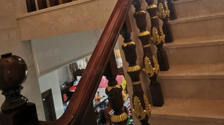 Elegant View - View 4