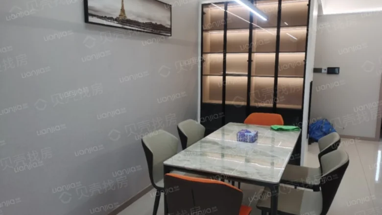 Horizontal Slough Embroidery Garden - View 1