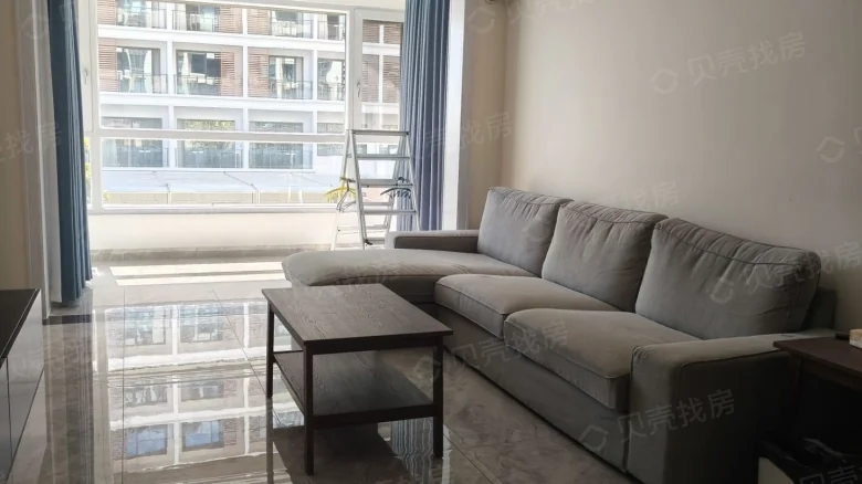 Sanya Bay District - View 1