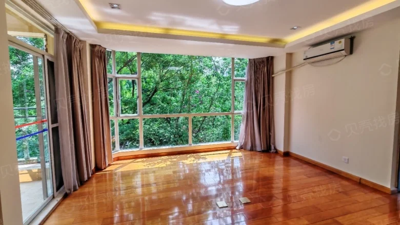 Yiqing Garden - View 3