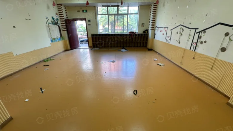 Deying Huafu Mansion - View 3