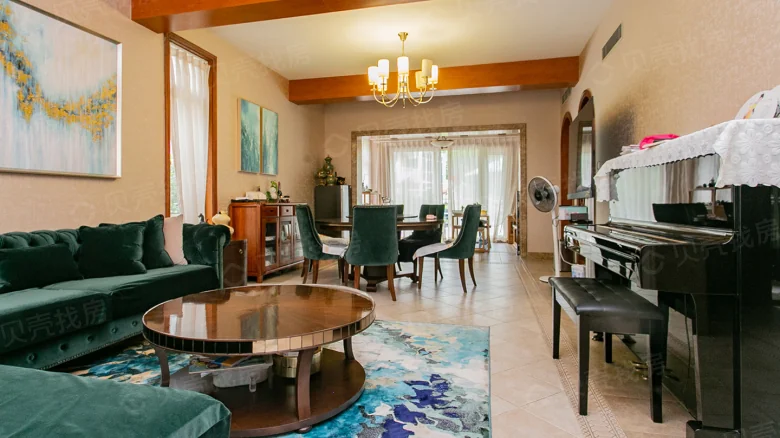 Sheshan Silver Lake Villa - View 1