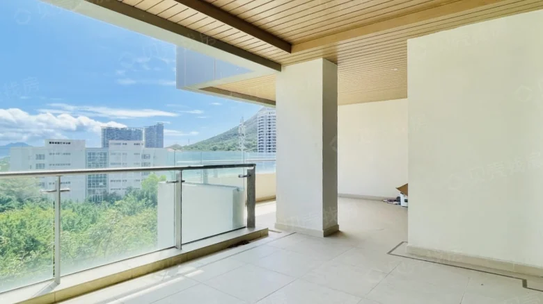 Half Mountain Peninsula - View 3