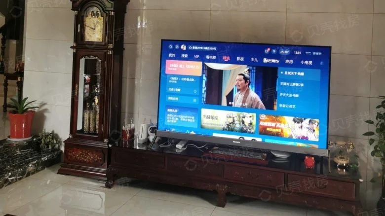 Elegant View - View 1