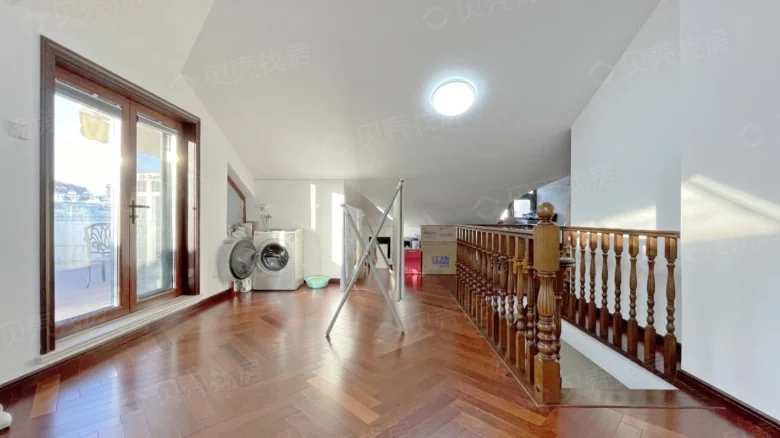 Silver Garden Residence - View 10