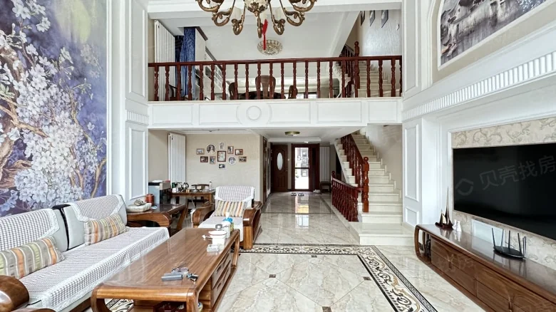 Villa Manor - View 2