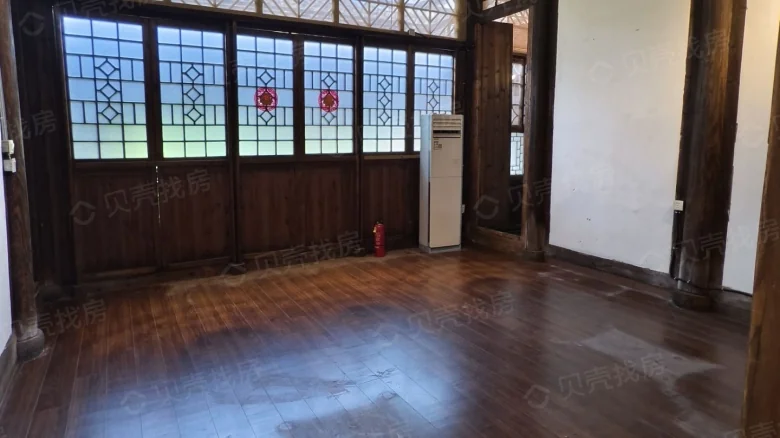 Guanglu坊 Early Poem Alley - View 4