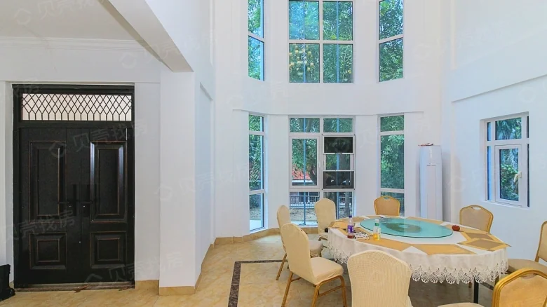 South Sea Estate - View 4