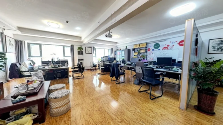 Hengda Crystal Color Center - View 2