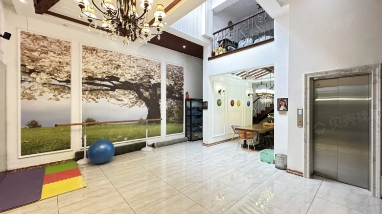 Huilong Peninsula Capital - View 3