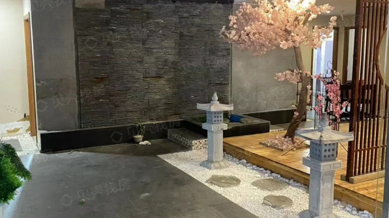 China Construction Plaza - View 1