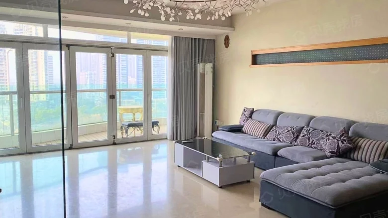 Century Huatai Jianghan - View 1