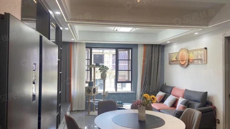 Taihu Heavenly Condensate - View 1