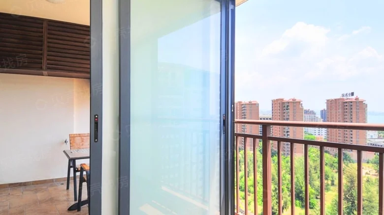 Jinhzhong Hai Lan Zuan - View 2